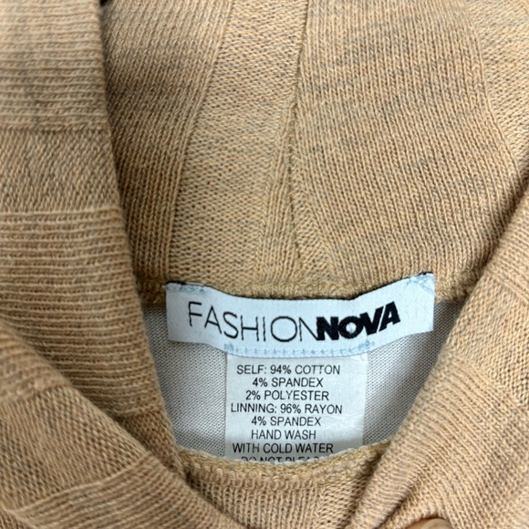 Fashion nova small to medium camel color long sleeve dress - Picture 5 of 7